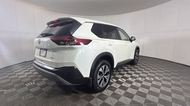 2023 Pearl White Tricoat Nissan Rogue SV AWD SUV