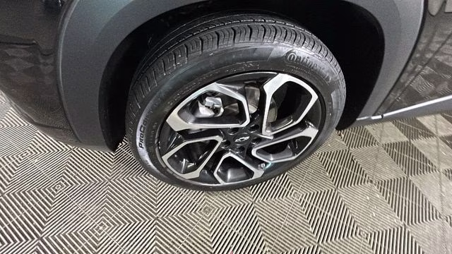 2024 Mosaic Black Metallic Chevrolet Trax 2RS FWD SUV