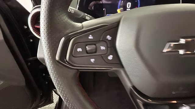 2024 Mosaic Black Metallic Chevrolet Trax 2RS FWD SUV