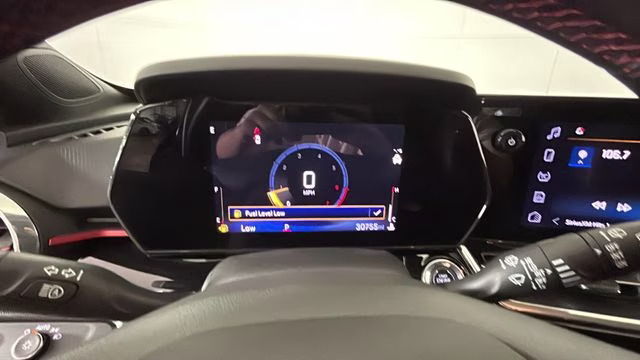 2024 Mosaic Black Metallic Chevrolet Trax 2RS FWD SUV