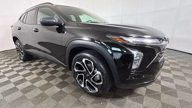 2024 Mosaic Black Metallic Chevrolet Trax 2RS FWD SUV