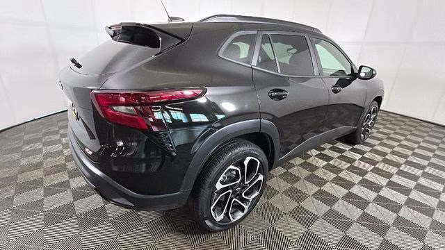 2024 Mosaic Black Metallic Chevrolet Trax 2RS FWD SUV