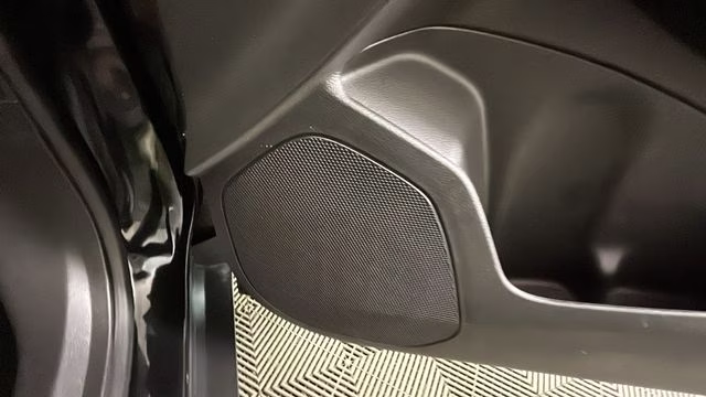 2024 Mosaic Black Metallic Chevrolet Trax 2RS FWD SUV