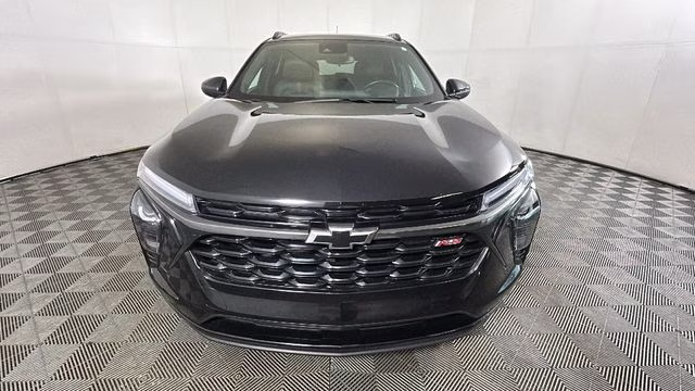2024 Mosaic Black Metallic Chevrolet Trax 2RS FWD SUV
