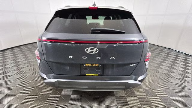 2024 Ecotronic Gray Pearl Hyundai Kona Limited FWD SUV
