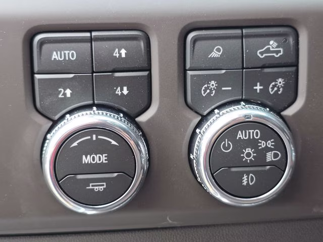 2026 Glacier White Tricoat GMC Sierra 1500 Denali 4X4 Truck