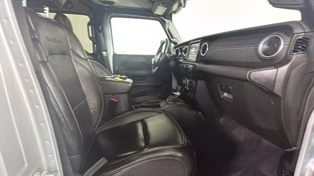 2023 Silver Zynith Clearcoat Jeep Wrangler Sahara 4xe 4X4 SUV