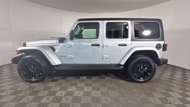 2023 Silver Zynith Clearcoat Jeep Wrangler Sahara 4xe 4X4 SUV