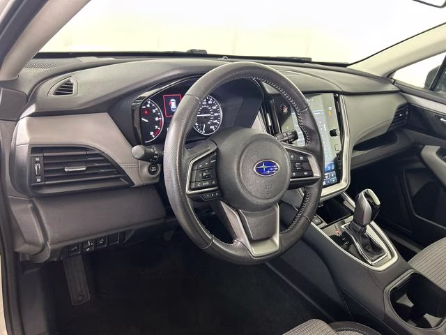2023 Crystal White Pearl Subaru Outback Premium AWD SUV