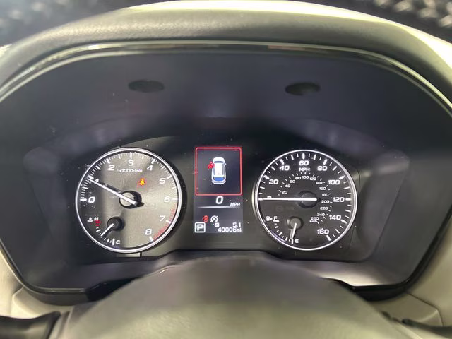 2023 Crystal White Pearl Subaru Outback Premium AWD SUV