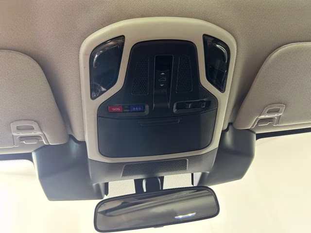2023 Crystal White Pearl Subaru Outback Premium AWD SUV