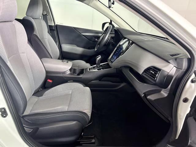 2023 Crystal White Pearl Subaru Outback Premium AWD SUV