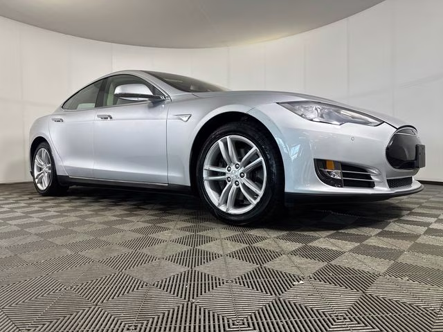 2014 Tesla Model S 85 kWh's photo