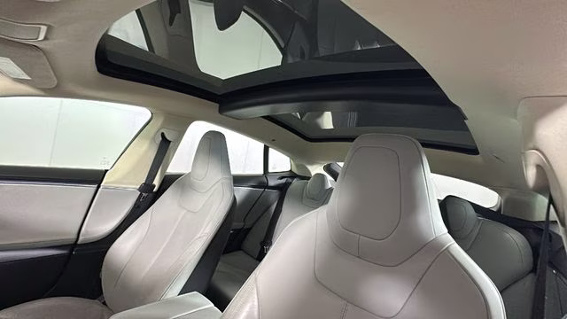 2014 Silver Metallic Tesla Model S P85D RWD Hatchback