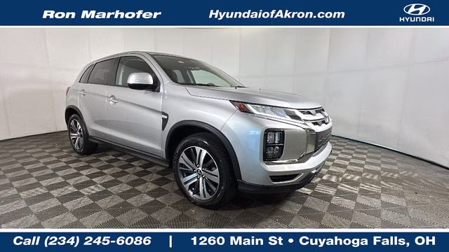 2024 Alloy Silver Metallic Mitsubishi Outlander Sport 2.0 ES 4X4 SUV