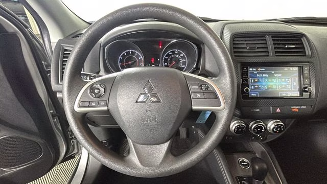 2024 Alloy Silver Metallic Mitsubishi Outlander Sport 2.0 ES 4X4 SUV