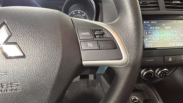 2024 Alloy Silver Metallic Mitsubishi Outlander Sport 2.0 ES 4X4 SUV