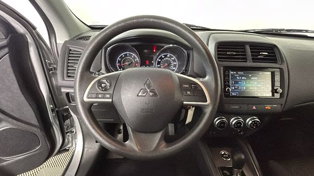 2025 Alloy Silver Metallic Mitsubishi Outlander Sport 2.0 ES 4X4 SUV