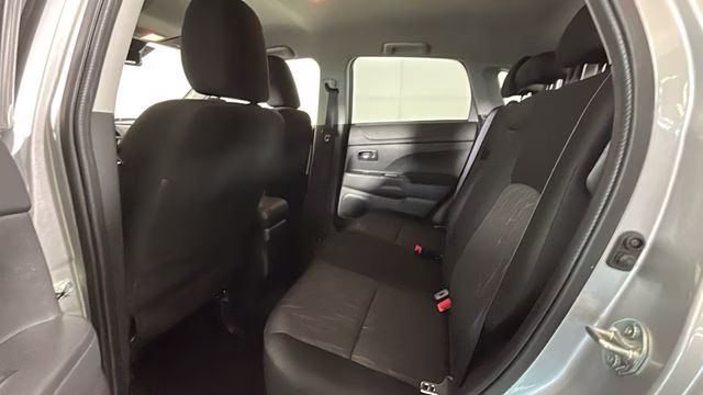 2025 Alloy Silver Metallic Mitsubishi Outlander Sport 2.0 ES 4X4 SUV