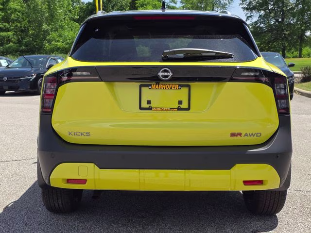 2026 Yuzu Yellow/Super Black Nissan Kicks SR AWD SUV