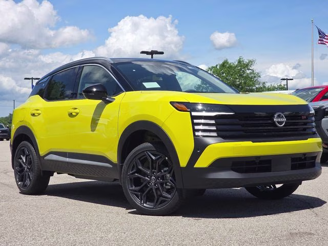 2026 Yuzu Yellow/Super Black Nissan Kicks SR AWD SUV