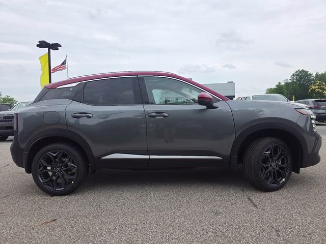 2026 Gun Metallic/Scarlet Ember Tintcoat Nissan Kicks SR AWD SUV