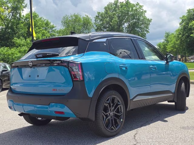 2026 Arctic Ice Blue/Black Nissan Kicks SR AWD SUV
