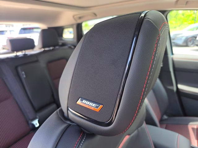 2026 Arctic Ice Blue/Black Nissan Kicks SR AWD SUV