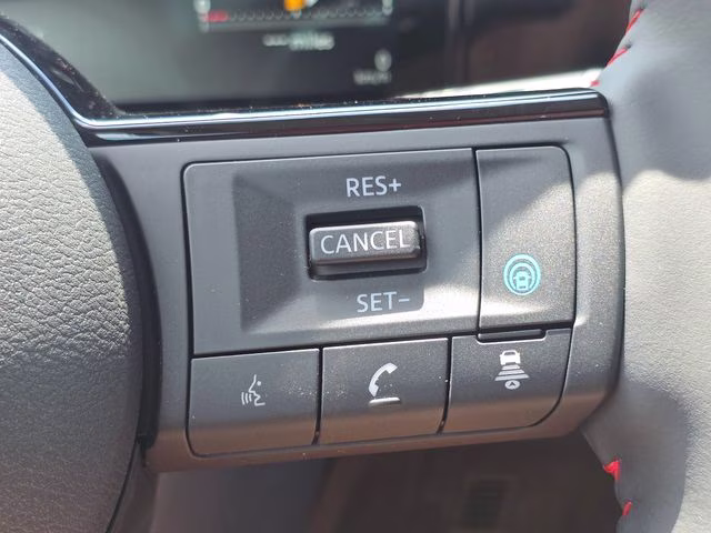2026 Arctic Ice Blue/Black Nissan Kicks SR AWD SUV
