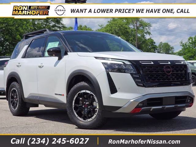 2026 Everest White Pearl/Black Nissan Pathfinder Rock Creek 4X4 SUV