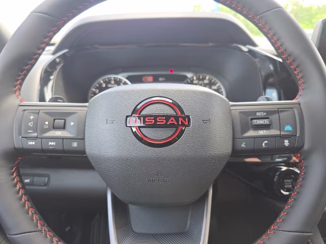 2026 Everest White Pearl/Black Nissan Pathfinder Rock Creek 4X4 SUV