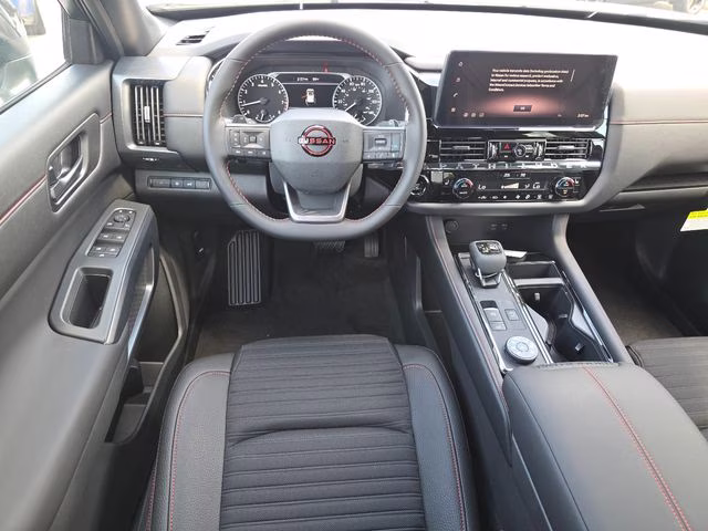 2026 Everest White Pearl/Black Nissan Pathfinder Rock Creek 4X4 SUV