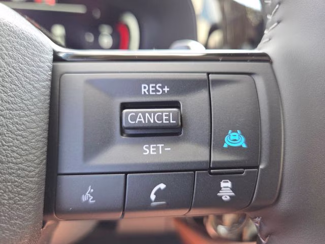 2026 Everest White Pearl Tricoat Nissan Pathfinder Platinum 4X4 SUV