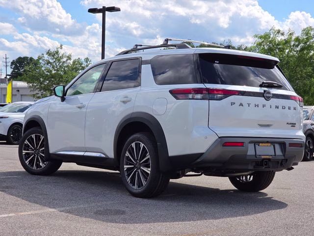 2026 Everest White Pearl Tricoat Nissan Pathfinder Platinum 4X4 SUV