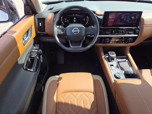 2026 Everest White Pearl Tricoat Nissan Pathfinder Platinum 4X4 SUV