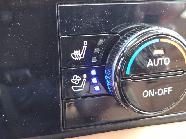 2026 Everest White Pearl Tricoat Nissan Pathfinder Platinum 4X4 SUV