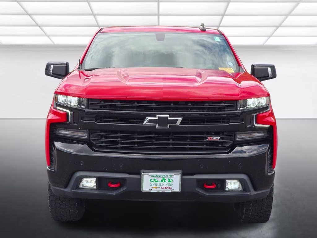 2019 Red Hot Chevrolet Silverado 1500 LT Trail Boss 4X4 Truck