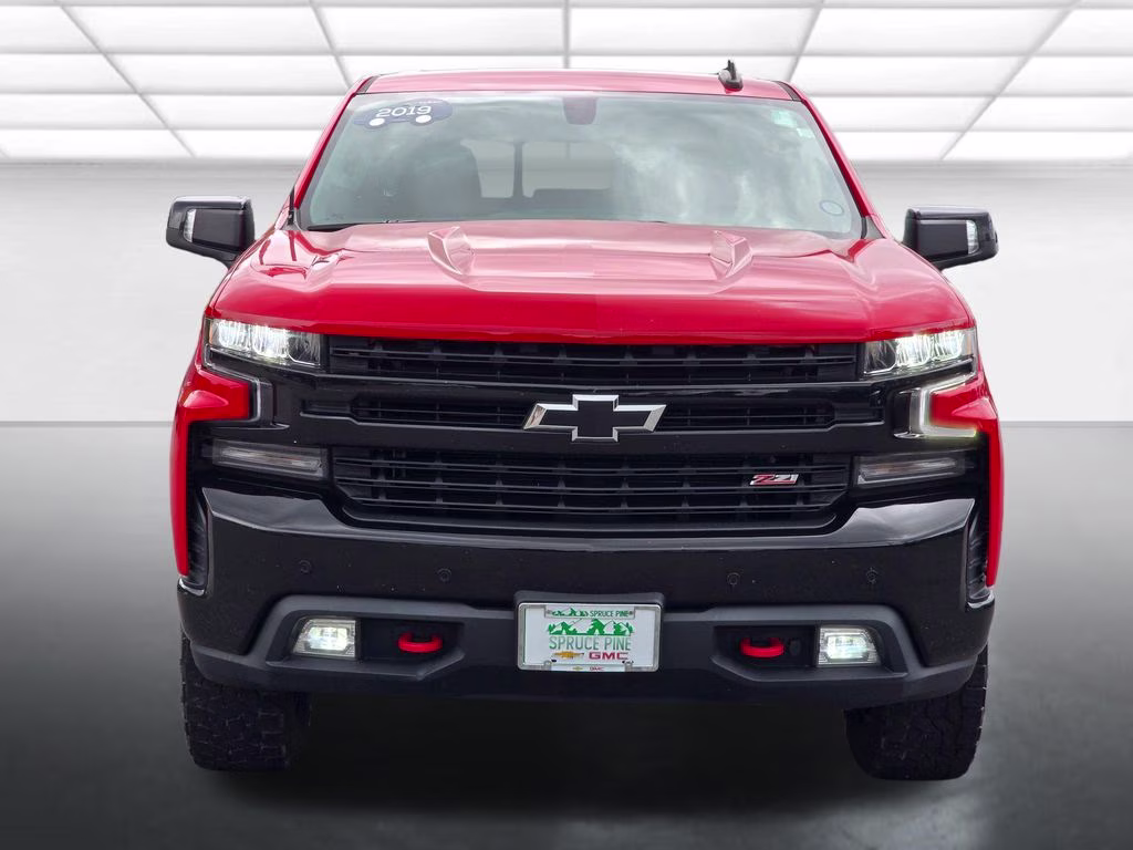 2019 Red Hot Chevrolet Silverado 1500 LT Trail Boss 4X4 Truck