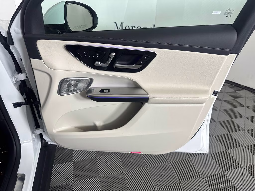 2026 MANUFAKTUR Moonlight White Metallic Mercedes-Benz GLC GLC 300 Coupe AWD SUV