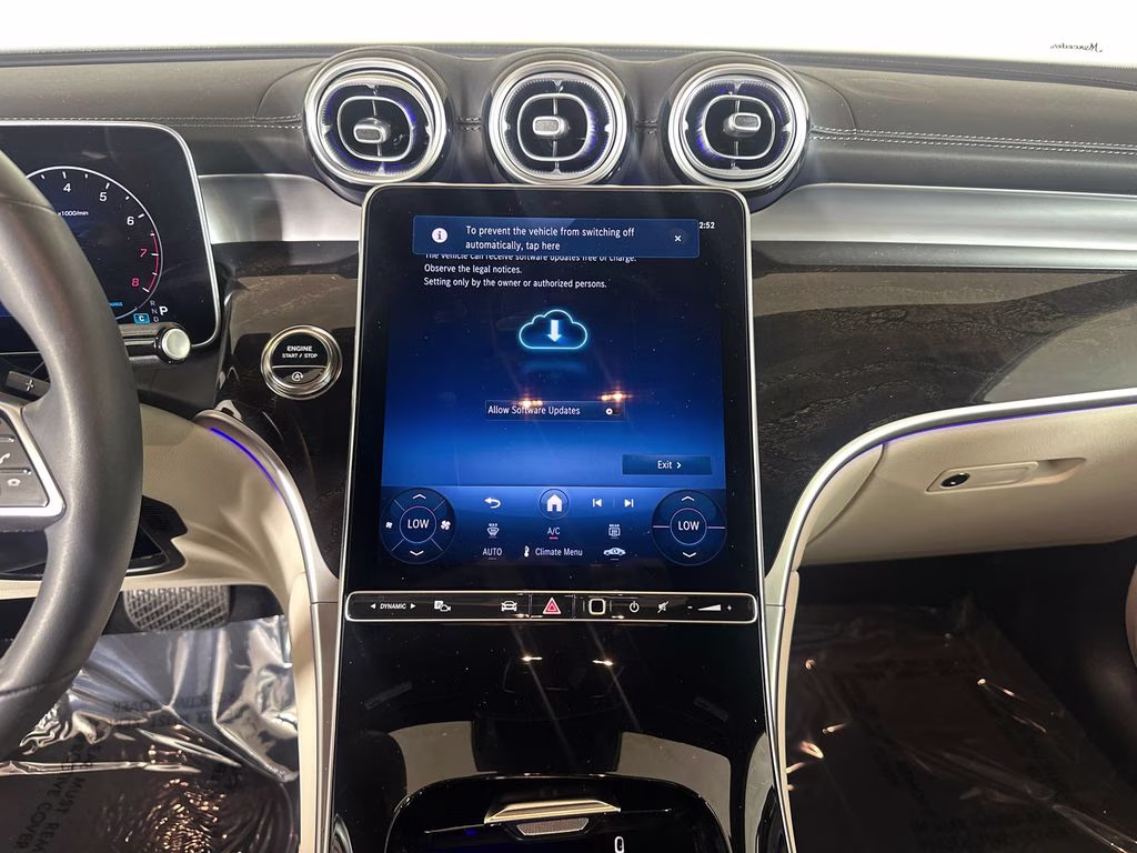 2026 MANUFAKTUR Moonlight White Metallic Mercedes-Benz GLC GLC 300 Coupe AWD SUV