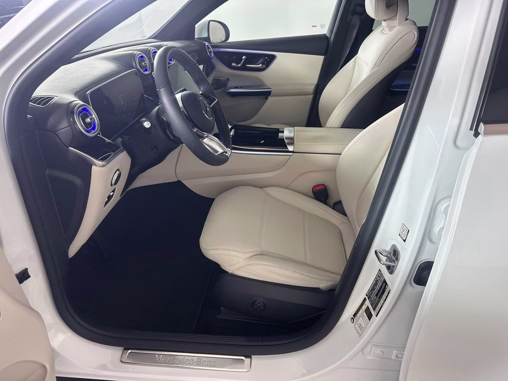 2026 MANUFAKTUR Moonlight White Metallic Mercedes-Benz GLC GLC 300 Coupe AWD SUV