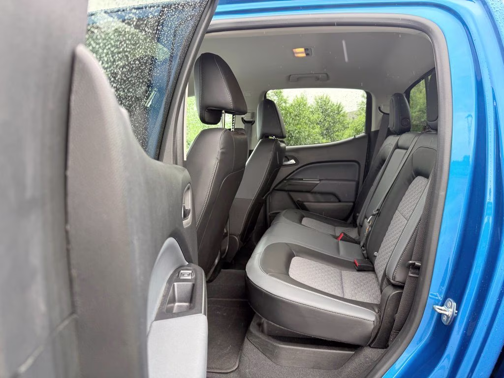 2022 Bright Blue Metallic Chevrolet Colorado Z71 4X4 Truck