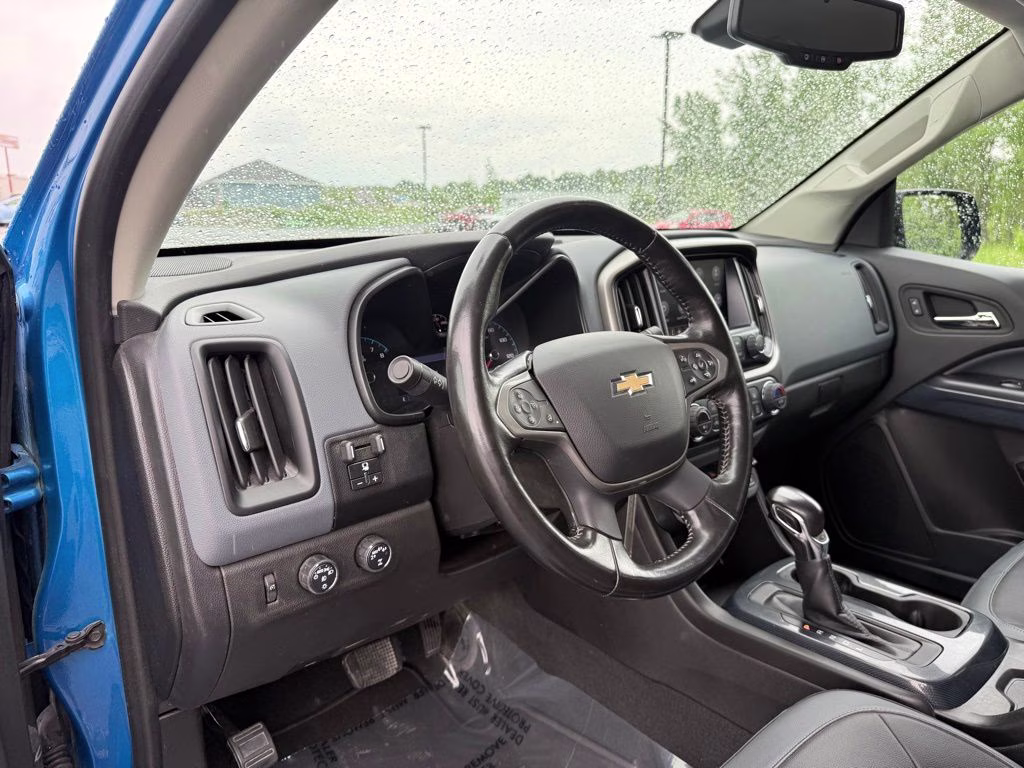 2022 Bright Blue Metallic Chevrolet Colorado Z71 4X4 Truck