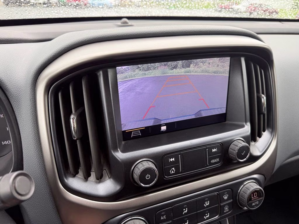 2022 Bright Blue Metallic Chevrolet Colorado Z71 4X4 Truck