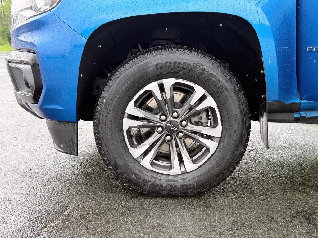 2022 Bright Blue Metallic Chevrolet Colorado Z71 4X4 Truck