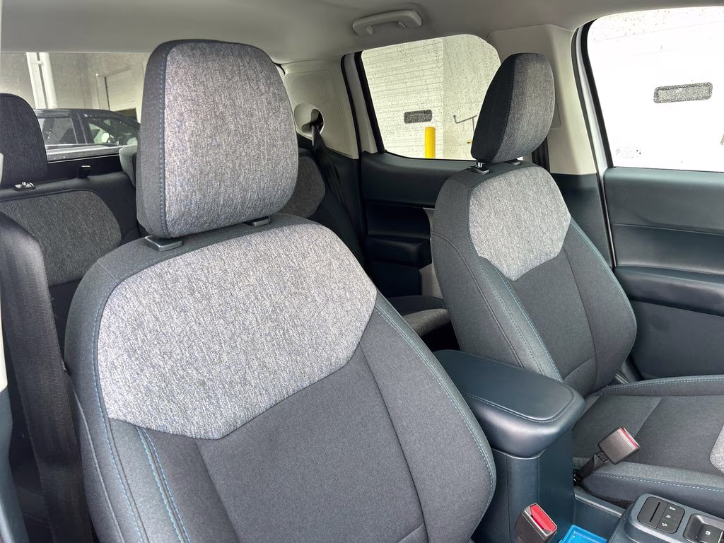 2025 Oxford White Ford Maverick XLT AWD Truck