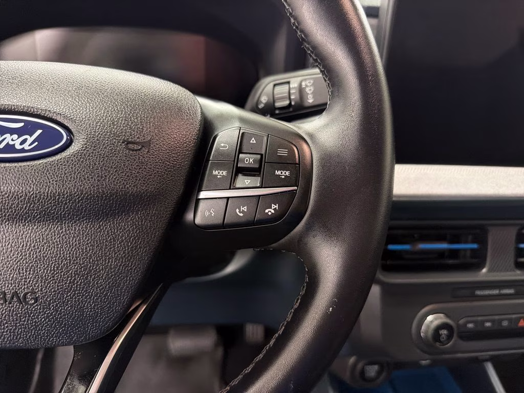 2025 Oxford White Ford Maverick XLT AWD Truck