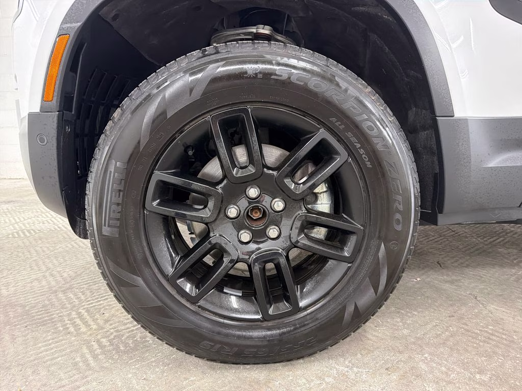 2025 Fuji White Land Rover Defender 110 S AWD SUV