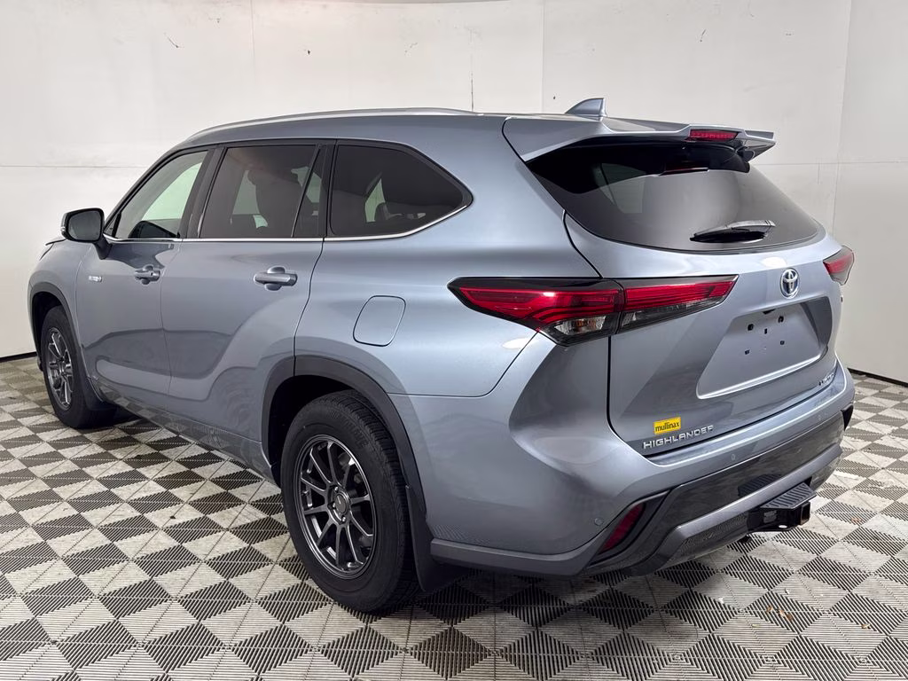 2021 Moon Dust Toyota Highlander Hybrid Limited AWD SUV