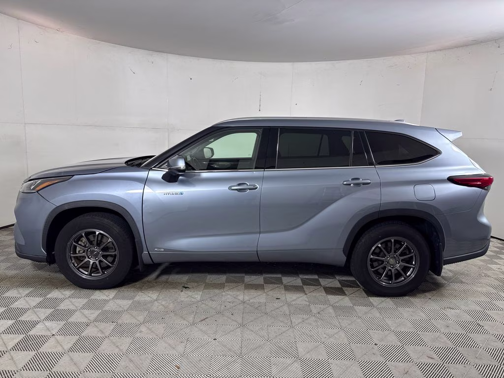 2021 Moon Dust Toyota Highlander Hybrid Limited AWD SUV